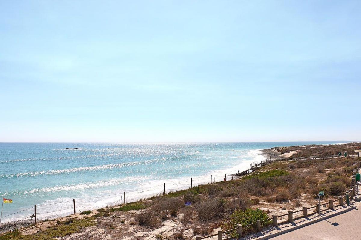 Apartamento Eden On The Bay 118 By Hostagents Bloubergstrand Exterior foto